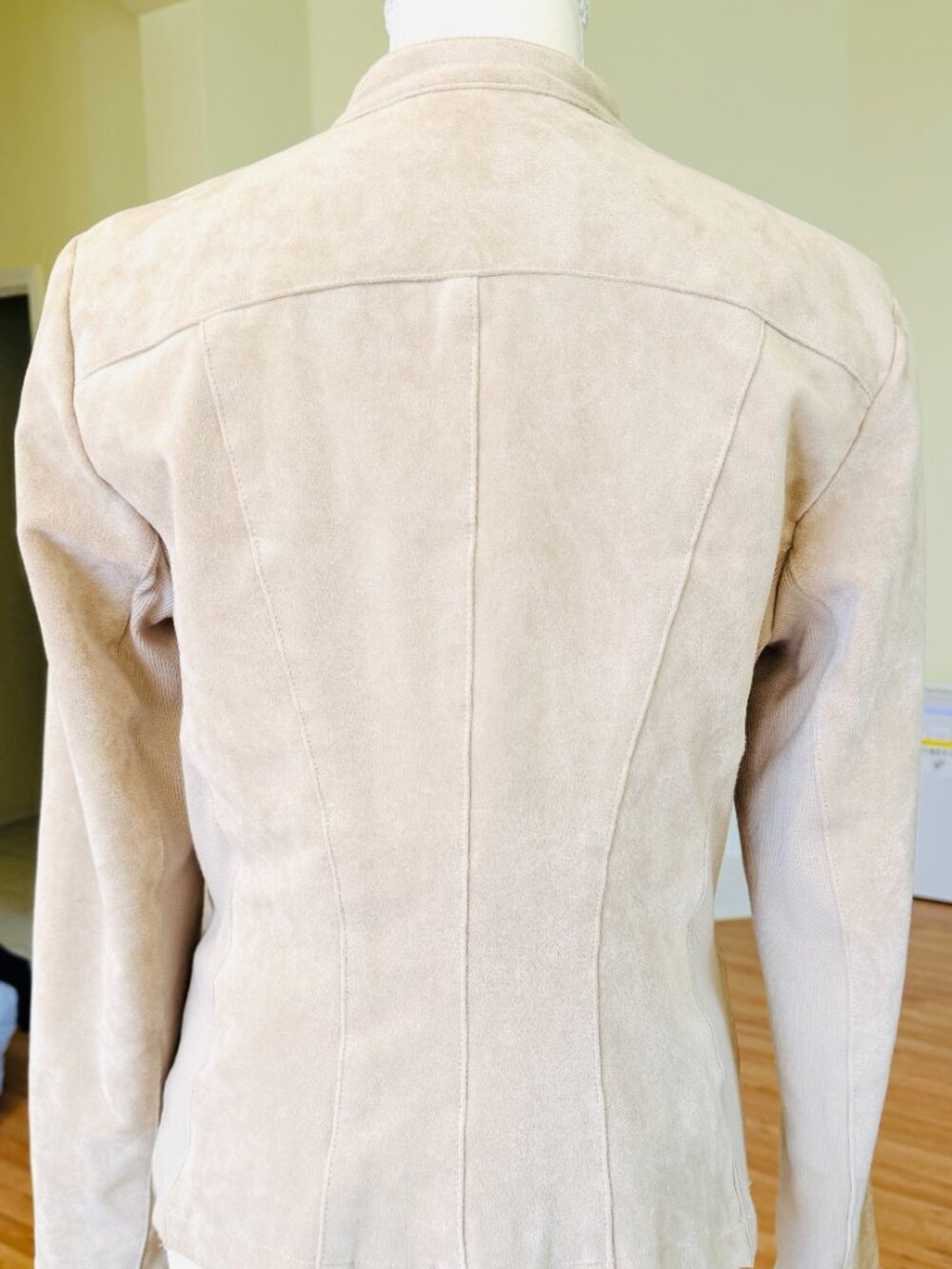 Sophisticated Ivanka Trump jacket- crafted from a soft, tan faux-suede fabric <3 - Picture 4 of 6